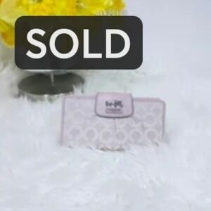 NOT FOR SALECoach lavender wallet Large